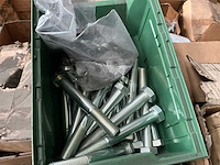 Partij bouten - afbeelding 5 van  9