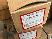 Partij bouten - afbeelding 9 van  9