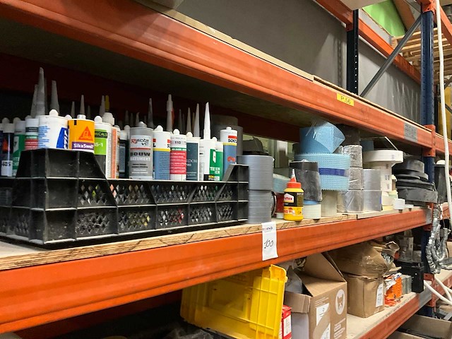 Partij bouw- en bevestigingsmateriaal - afbeelding 1 van  6