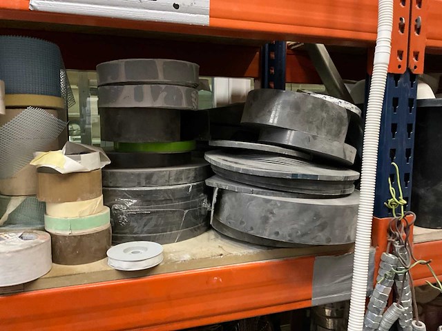 Partij bouw- en bevestigingsmateriaal - afbeelding 6 van  6