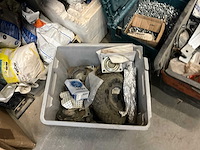 Partij bouw- en bevestigingsmateriaal - afbeelding 2 van  8