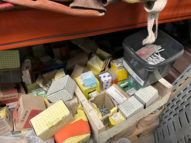 Partij bouw- en bevestigingsmateriaal - afbeelding 8 van  8