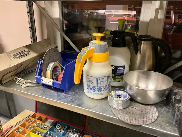 Partij bouw- en bevestigingsmateriaal - afbeelding 10 van  10