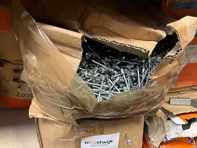 Partij bouw- en bevestigingsmateriaal - afbeelding 2 van  5