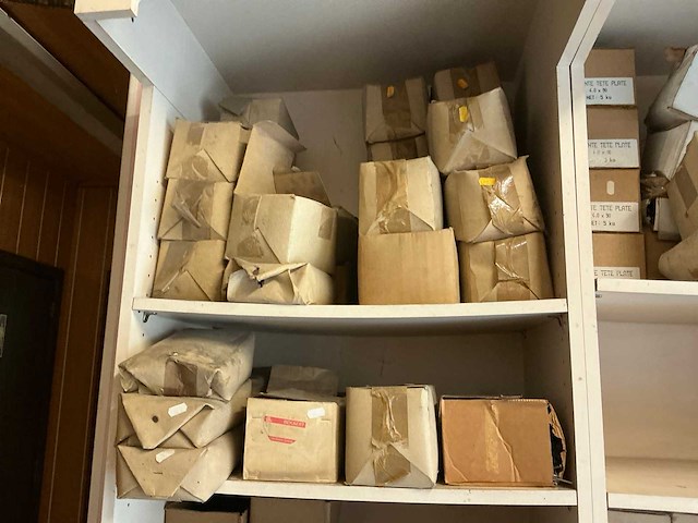 Partij bouw- en bevestigingsmateriaal - afbeelding 15 van  22