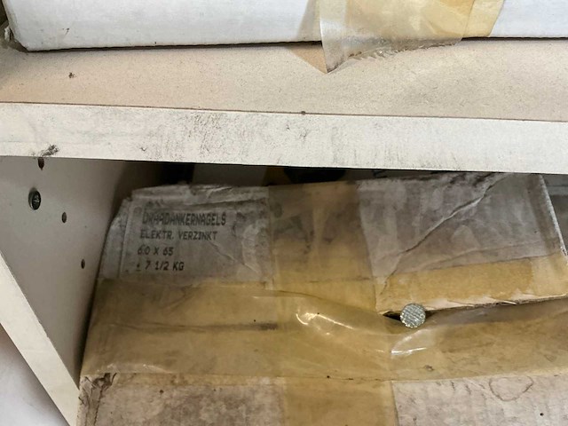 Partij bouw- en bevestigingsmateriaal - afbeelding 18 van  22