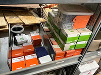 Partij bouw- en bevestigingsmateriaal - afbeelding 33 van  52