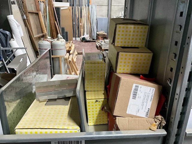 Partij bouw- en bevestigingsmateriaal - afbeelding 38 van  52