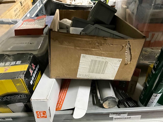 Partij bouw- en bevestigingsmateriaal - afbeelding 13 van  22