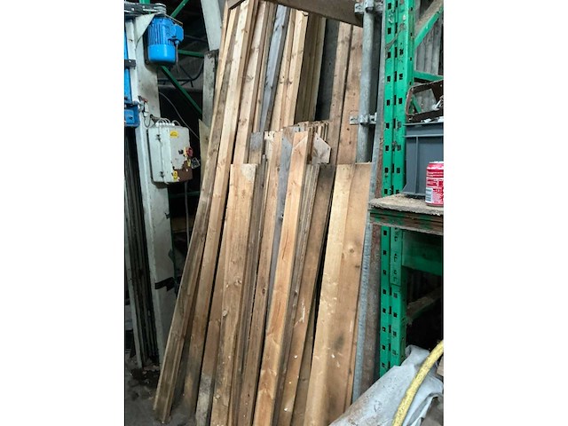 Partij bouwhout - afbeelding 2 van  5