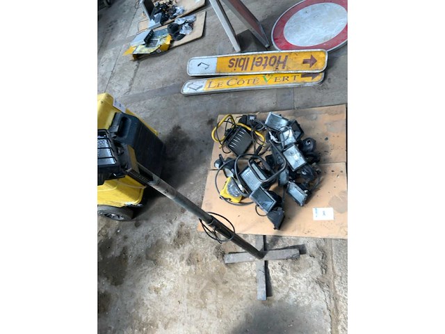 Partij bouwlampen - afbeelding 2 van  2