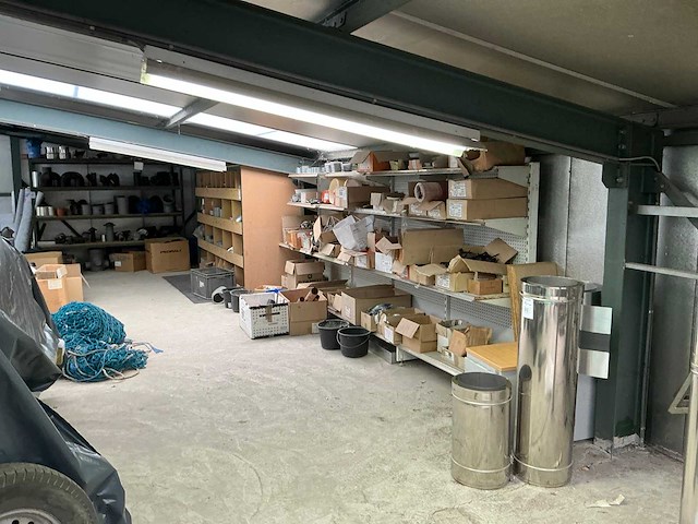 Partij bouwmaterialen - afbeelding 1 van  20