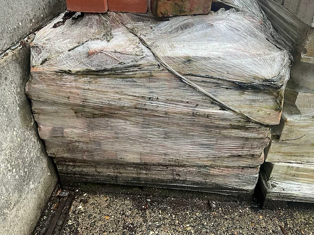 Partij bouwstenen en betonstenen en ytong-stenen - afbeelding 12 van  13