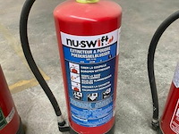 Partij brandblussers 1 schuim blusser / 3 poeder blussers - afbeelding 3 van  5