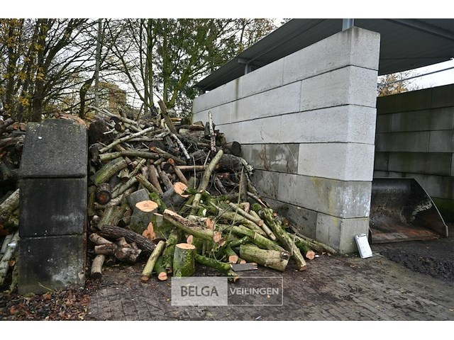 Partij brandhout - afbeelding 1 van  6