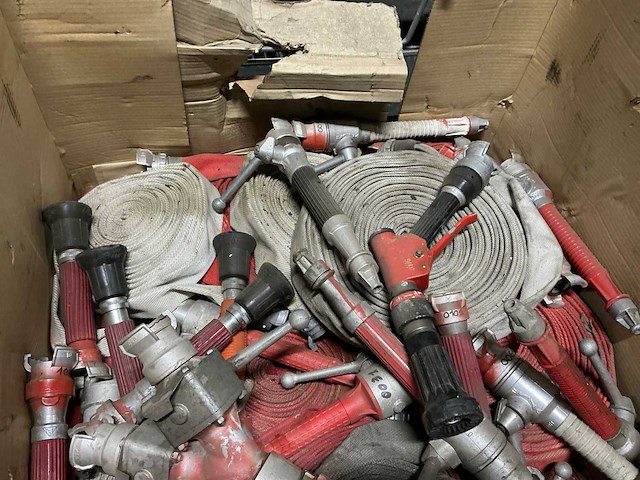 Partij brandslangen - afbeelding 3 van  5