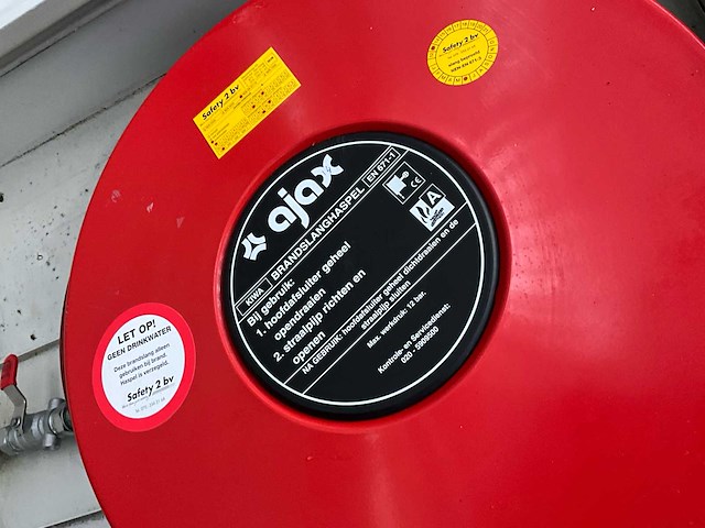 Partij brandslanghaspel in kasten - afbeelding 2 van  10