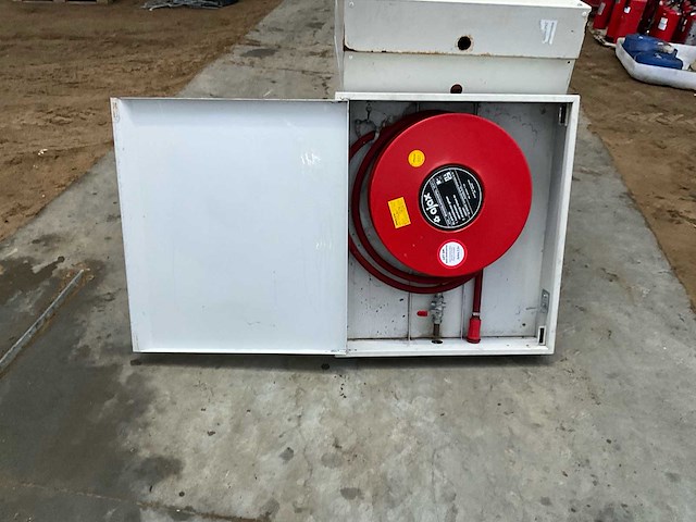 Partij brandslanghaspel in kasten - afbeelding 7 van  10