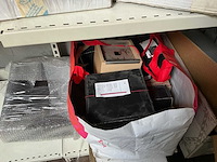 Partij brievenbussen en staanders - afbeelding 6 van  10