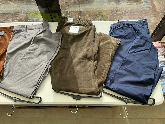 Partij broeken uit faling (110x) - afbeelding 2 van  2