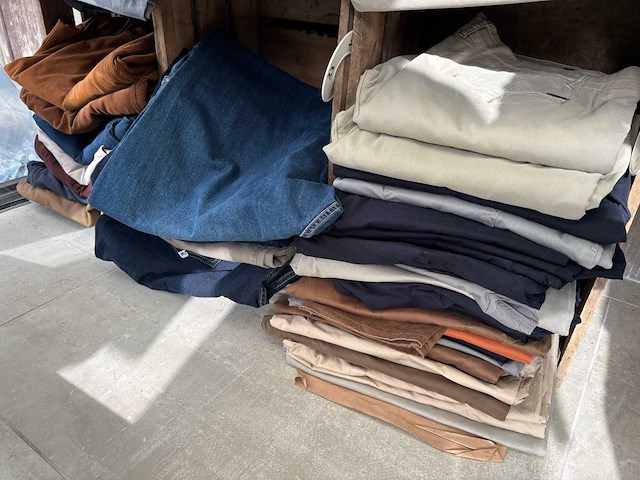 Partij broeken uit faling (175x) - afbeelding 3 van  5