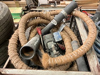 Partij buizen en slangen - afbeelding 8 van  14