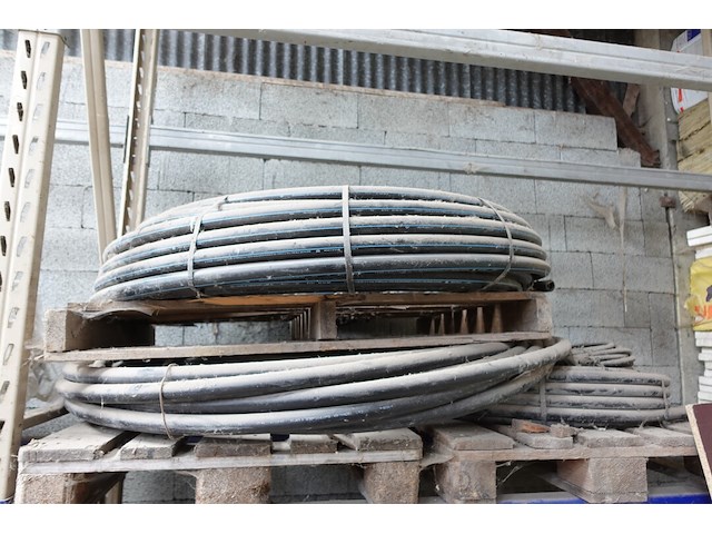 Partij buizen - afbeelding 1 van  3