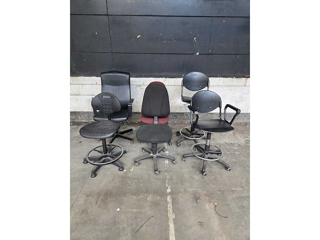 Partij bureaukasten en stoelen - afbeelding 6 van  9