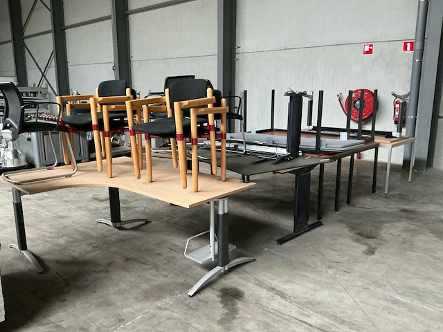 Partij bureau’s - afbeelding 1 van  6