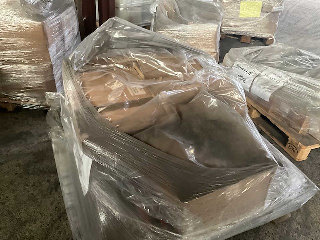 Partij caldo deurneuzen en afdekkappen (1581 stuks) - (kp1010) - afbeelding 3 van  5