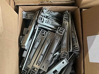 Partij caldo pen haak en middensluitplaten (1338 stuks) - (kp1010) - afbeelding 1 van  10