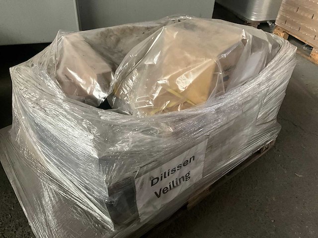 Partij caldo waterkapjes, eindblokjes, verzonken kruis nylon patch (48140 stuks) - (kp1010) - afbeelding 2 van  9