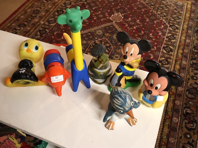 Partij cartoonfiguurtjes - afbeelding 4 van  4