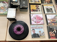 Partij cd's en videocasette's - afbeelding 5 van  7