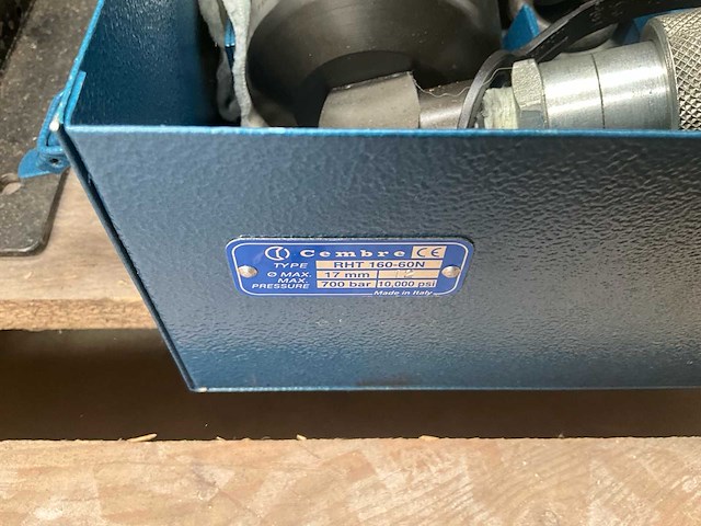 Partij cembre hydraulisch gereedschap – pons, pers en toebehoren - afbeelding 2 van  3