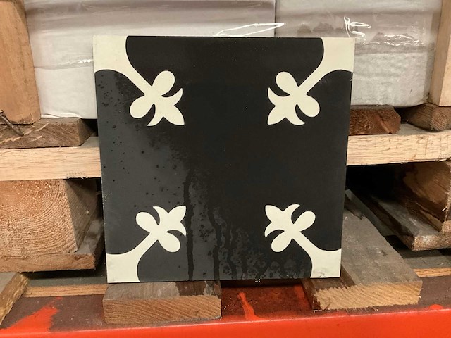 Partij cement tegels - afbeelding 1 van  3