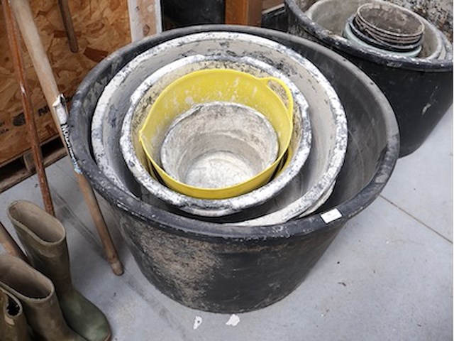 Partij cementkuipen (x3) - afbeelding 1 van  2