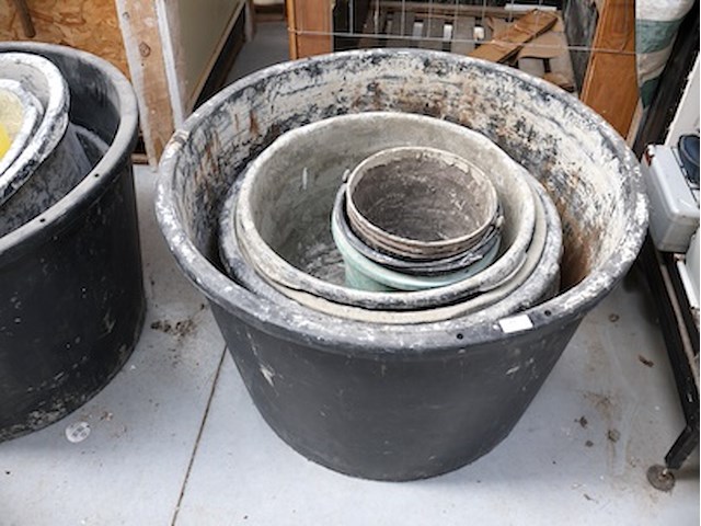 Partij cementkuipen (x4) - afbeelding 1 van  2