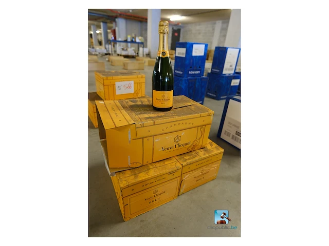 Partij champagneflessen - afbeelding 1 van  4