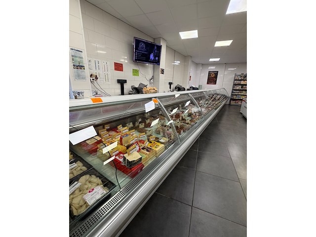 Partij charcuterie en kaas - afbeelding 1 van  30