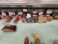 Partij charcuterie en kaas - afbeelding 14 van  30