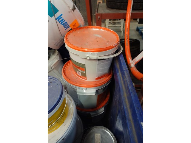 Partij chemische bouwproducten - afbeelding 11 van  11