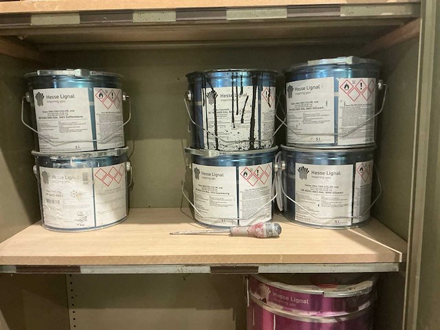 Partij chemische producten - afbeelding 8 van  17