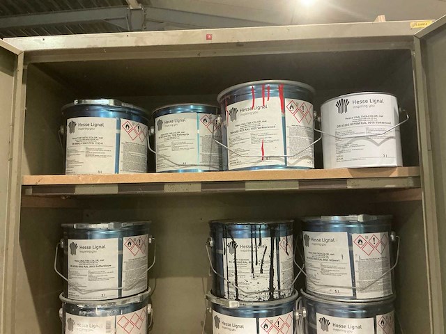 Partij chemische producten - afbeelding 9 van  17