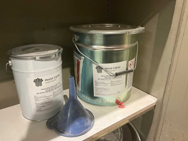 Partij chemische producten - afbeelding 13 van  17