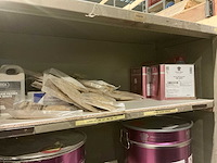 Partij chemische producten - afbeelding 15 van  17