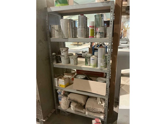 Partij chemische producten - afbeelding 16 van  17