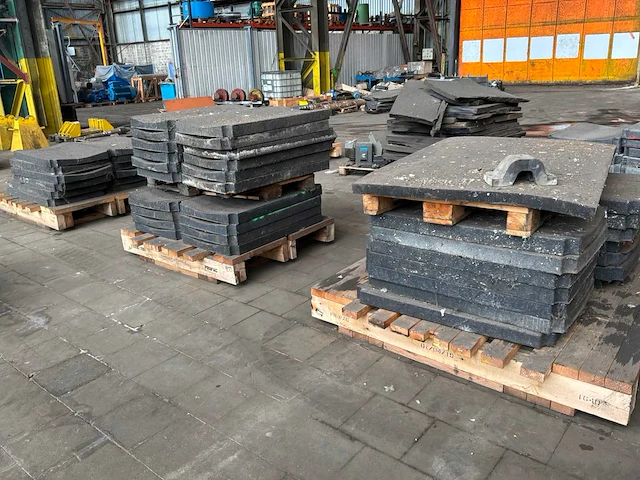 Partij coil support blokken - afbeelding 5 van  6