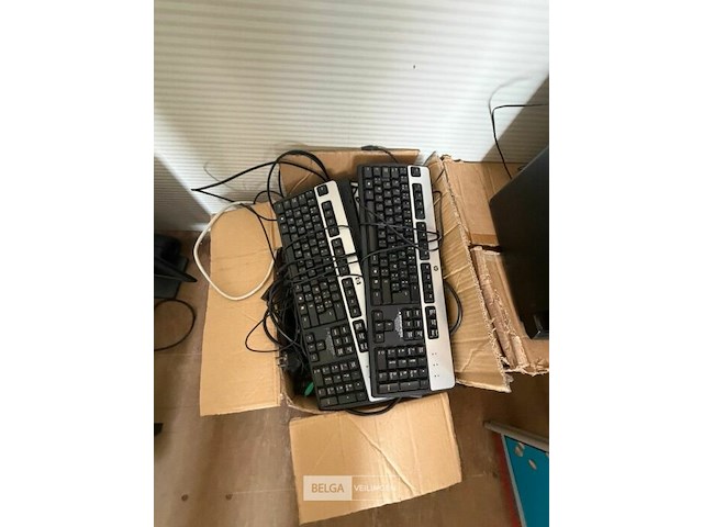 Partij computer + toebehoren - afbeelding 2 van  5