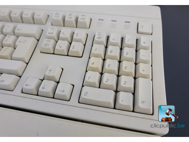 Partij computerapparatuur - afbeelding 33 van  33